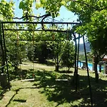 The Pool House * Longos