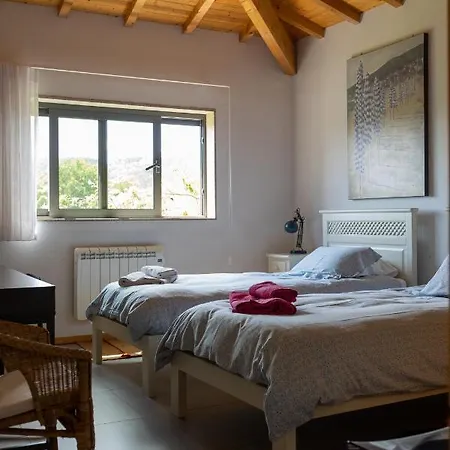 The Pool House Casa de Férias Longos