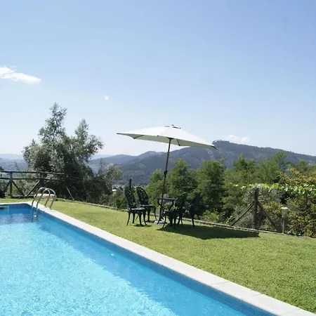 The Pool House * Longos