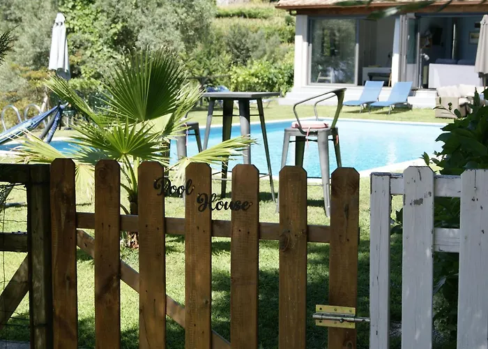 The Pool House Longos