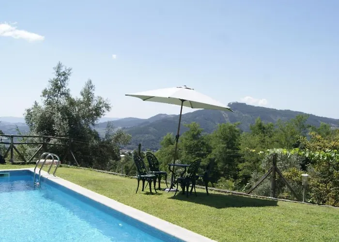 The Pool House * Longos