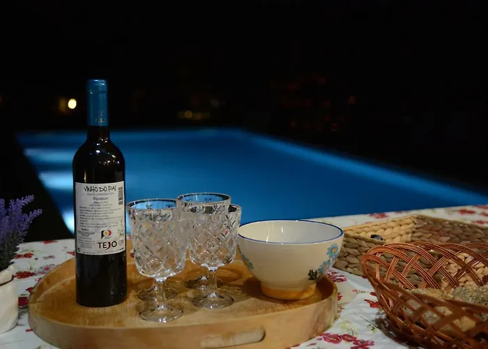 The Pool House * Longos